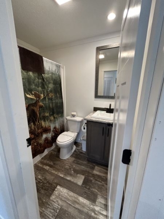 bathroom img
